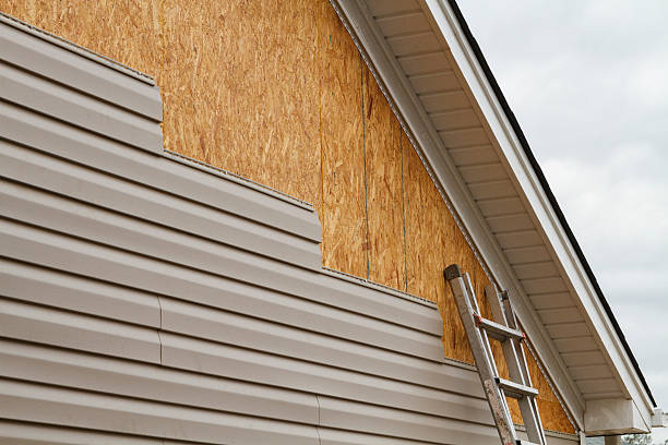 Professional Emergency Siding Repair technician working in Forest Park, GA